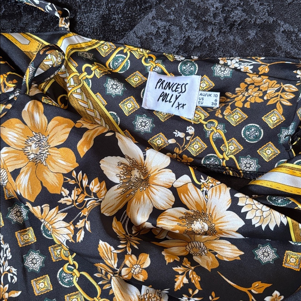 Princess Polly Black and Gold Floral Chain Dress 6 - Picture 3 of 5
